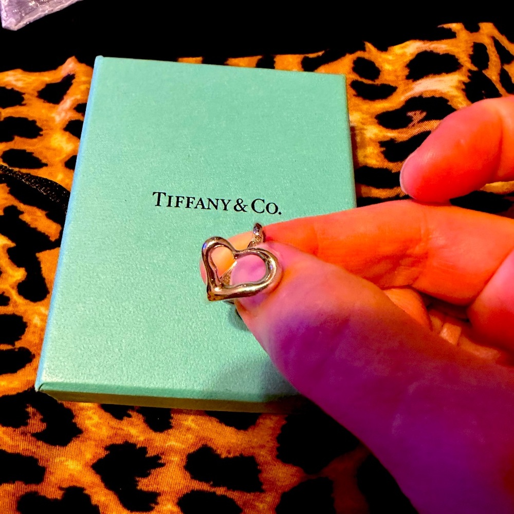 Rare Tiffany & Co Open Heart Elsa Peretti vintage Ring